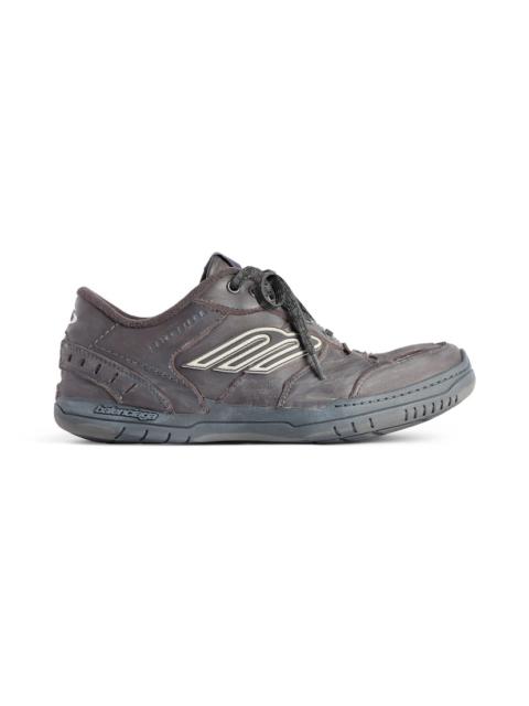 Men's Hamptons Worn-out Sneaker in Grey