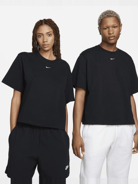 Nike Sportswear Essential Women's Boxy T-Shirt