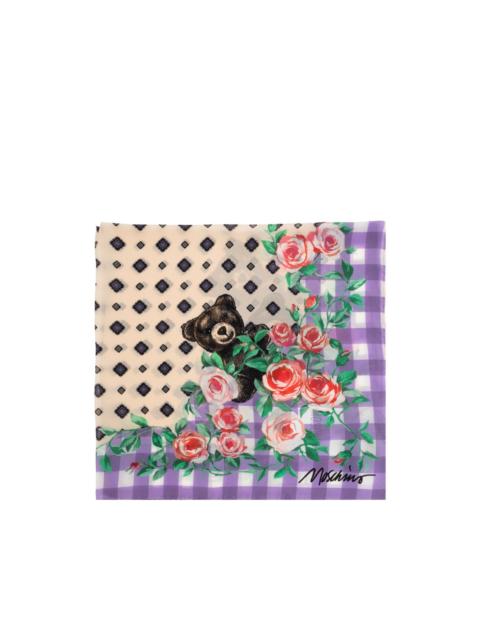 teddy-motif scarf