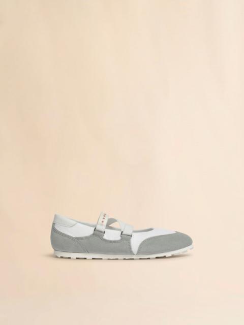 SOCCER RETRO GREY BALLERINA TRAINERS
