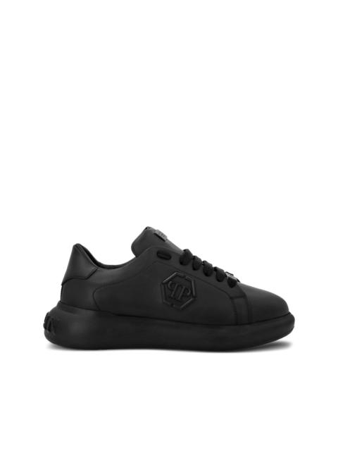 Hexagon low-top sneakers