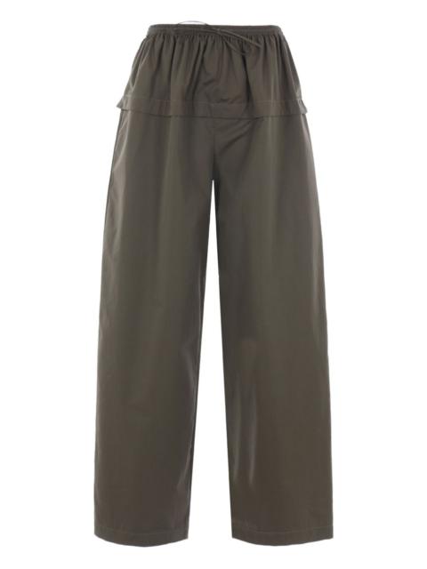 elasticated-waist trousers