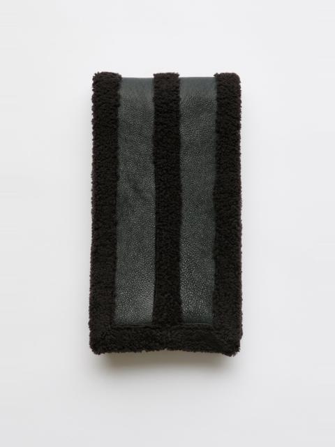 Blizzard Scarf Dark Brown Aviator Shearling