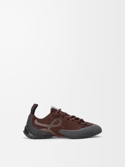 Grip sneaker in calfskin suede
