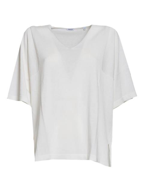 V-neck T-shirt