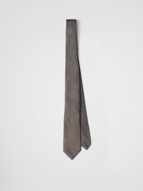Silk tie