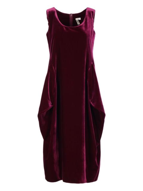 sleeveless midi dress