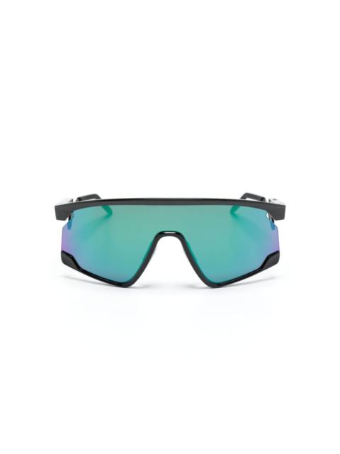 OO9237 BXTR sport-style sunglasses
