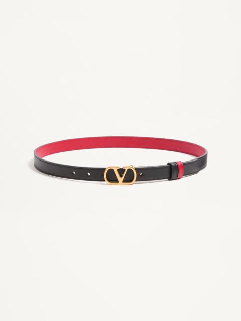 VLOGO SIGNATURE REVERSIBLE SHINY CALFSKIN BELT - 20MM / 1.2 IN.