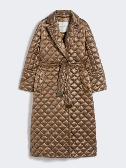 SPACES Long quilted down jacket in water-repellent fabric