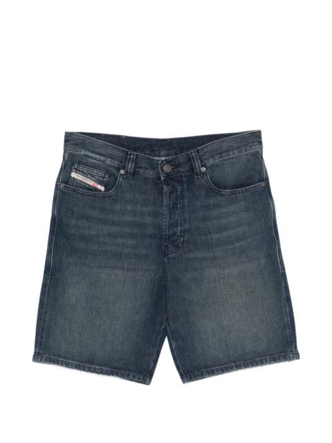 belt-loop pocket shorts