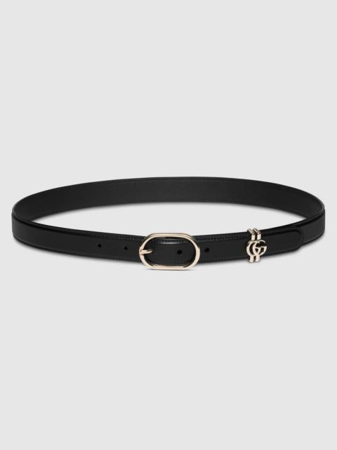 Belt with oval buckle