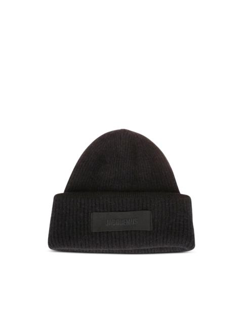 logo-patch beanie