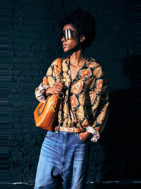 GATHERED YOKE DROP NECK SHIRT