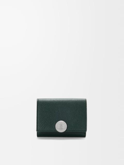 Pebble trifold wallet in pebble grain calfskin