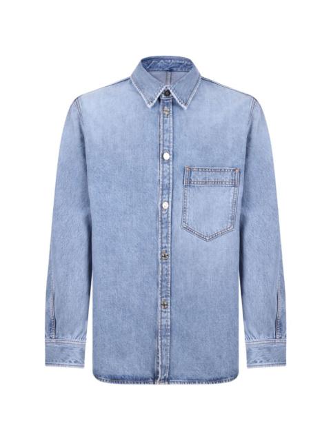 patch-pocket buttoned shirt