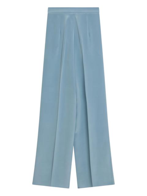 pleated trousers