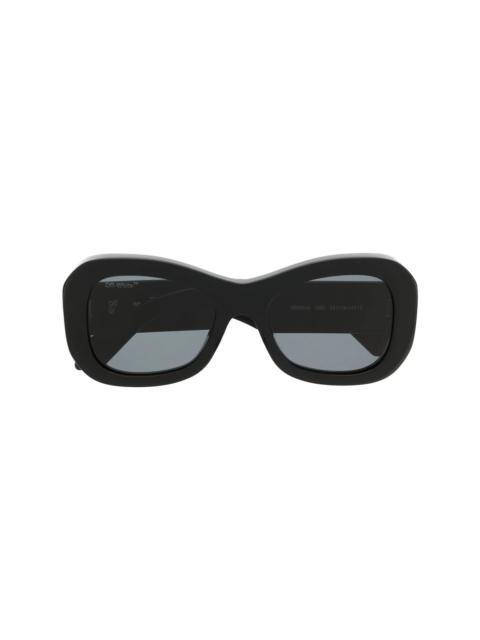 oval-frame sunglasses