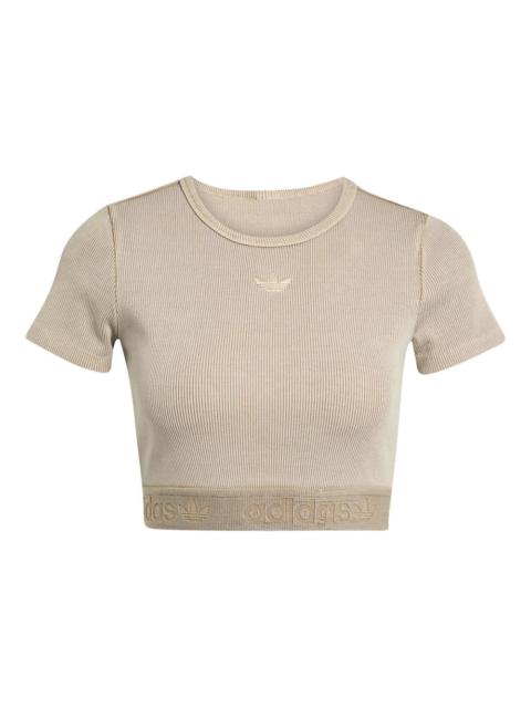 logo-embroidered T-shirt