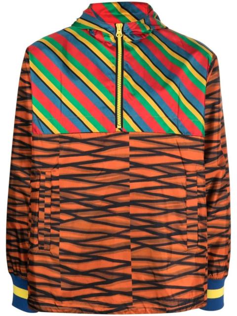 short-zip-up lightweight jacket