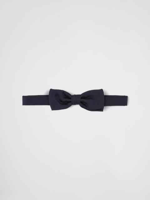 Satin bow-tie