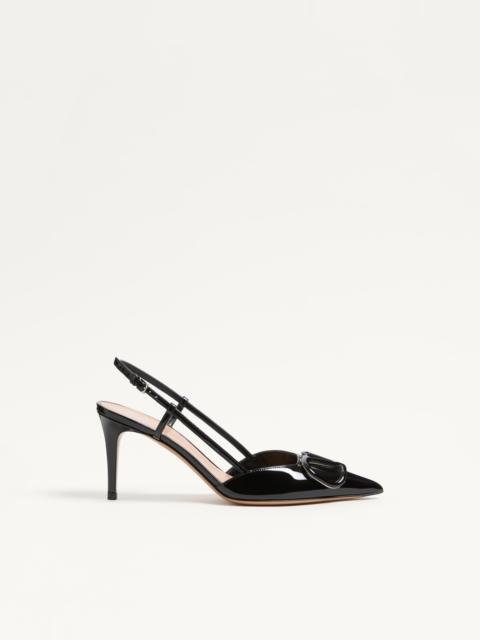 VLOGO SIGNATURE PATENT LEATHER SLINGBACK PUMP 80MM / 3.15 IN.