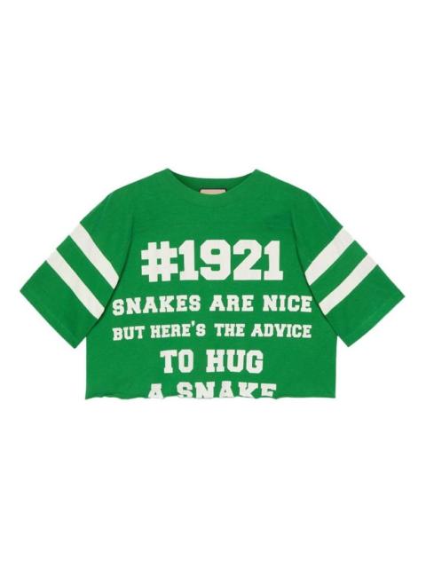 Cropped T-shirt with Gucci 1921 'To Hug a Snake' print