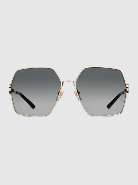 Oval frame sunglasses