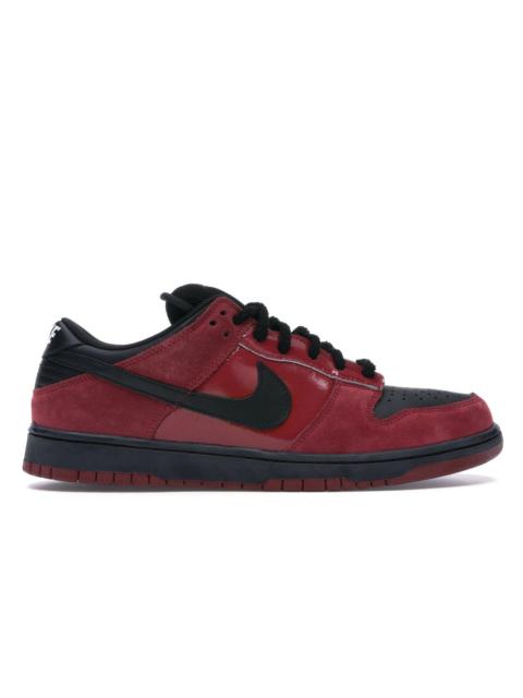 Nike SB Dunk Low Milli Vanilli