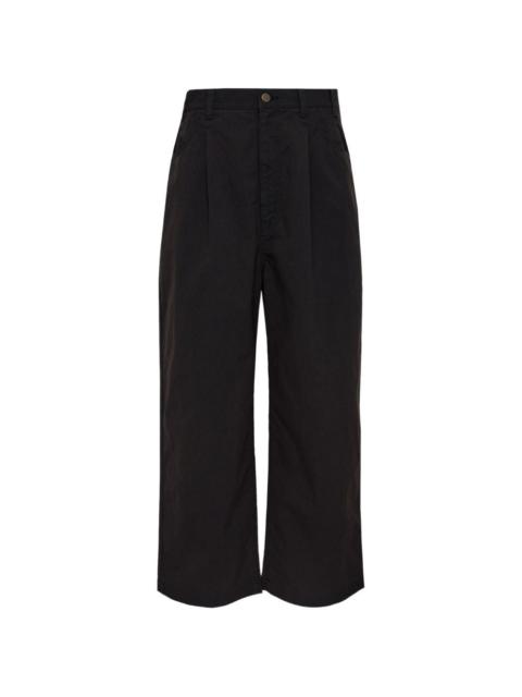pleated trousers