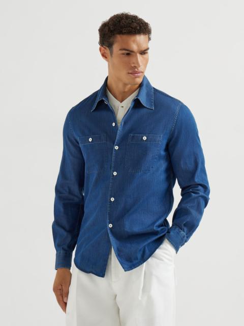 Lightweight denim easy fit shirt with chest pockets