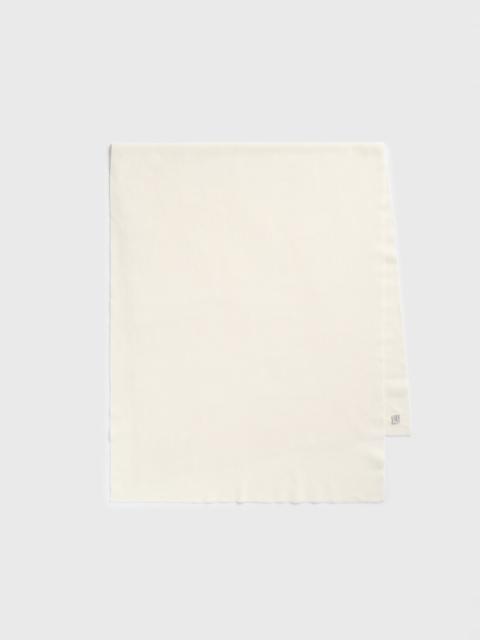 Classic winter scarf off-white