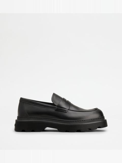 LOAFERS IN LEATHER - BLACK