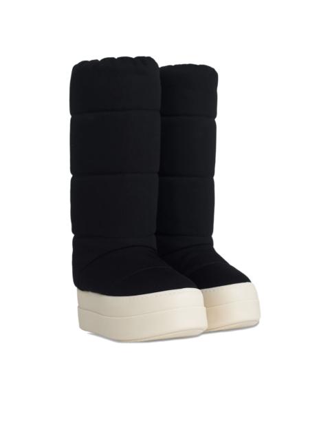 Mega Bumper "Black/Milk" boots