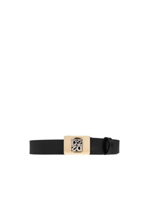 logo-buckle belt