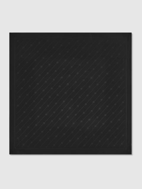 Interlocking G chain silk carré