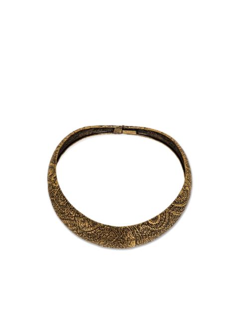 arnica motif choker necklace