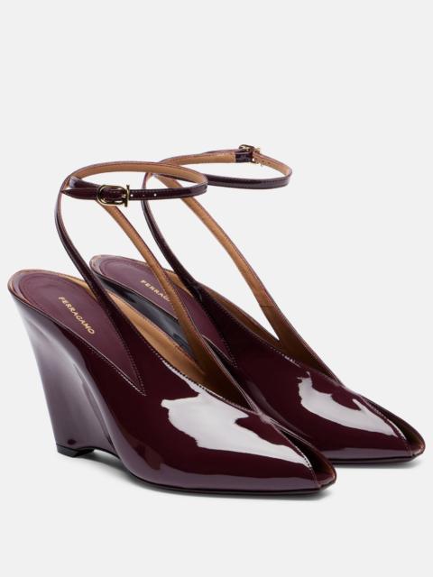 Arcadia 95 patent leather sandals