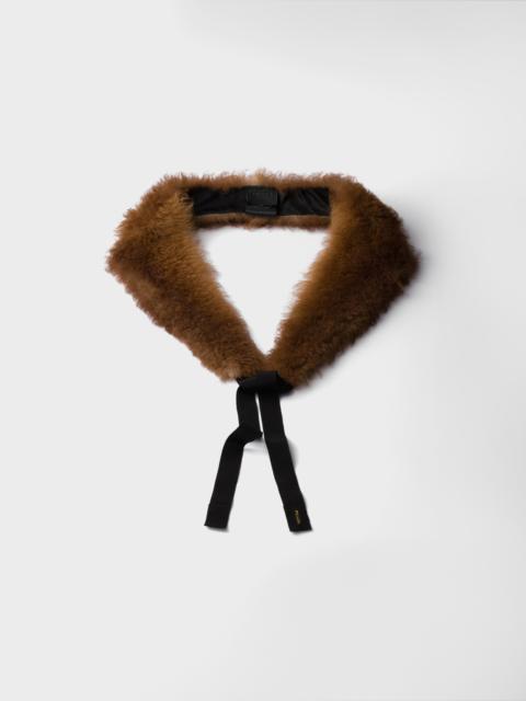 Shearling collar