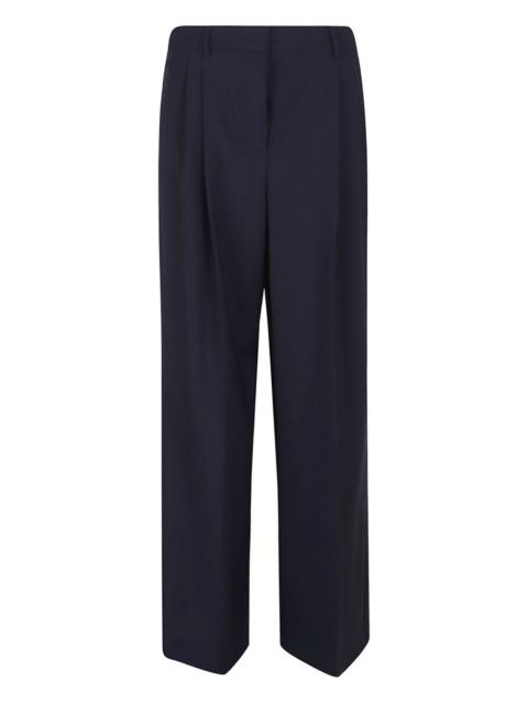 pleated trousers