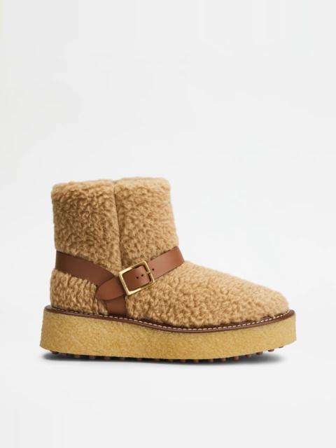 PLATFORM BOOTS IN WOOL AND LEATHER - BROWN