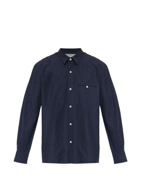 button-fastening chest-pocket shirt
