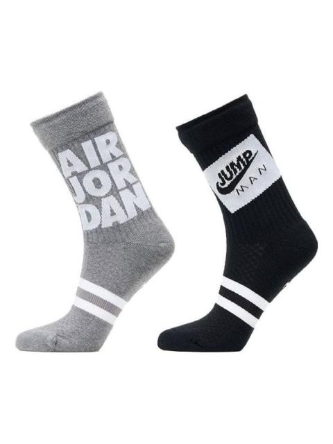 Air Jordan Legacy Crew Jmc Alphabet Athleisure Casual Sports Mid Calf Socks 2 Pairs Black / Gray CU7