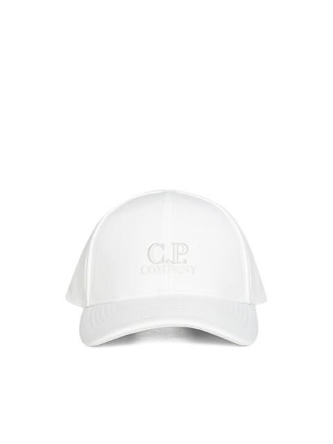 logo-embroidered hat