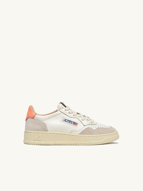 MEDALIST LOW SNEAKERS IN WHITE AND PEACH PINK SUEDE AND LEATHER