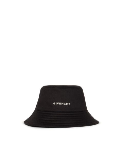 logo-embroidered bucket hat