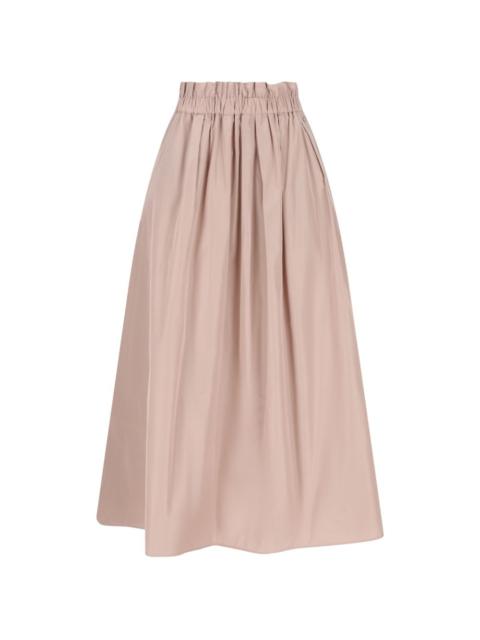 pleated skirt