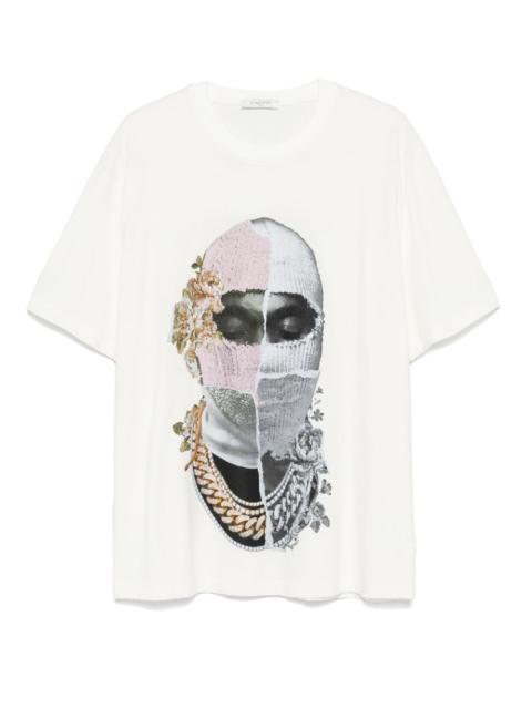 graphic-print t-shirt