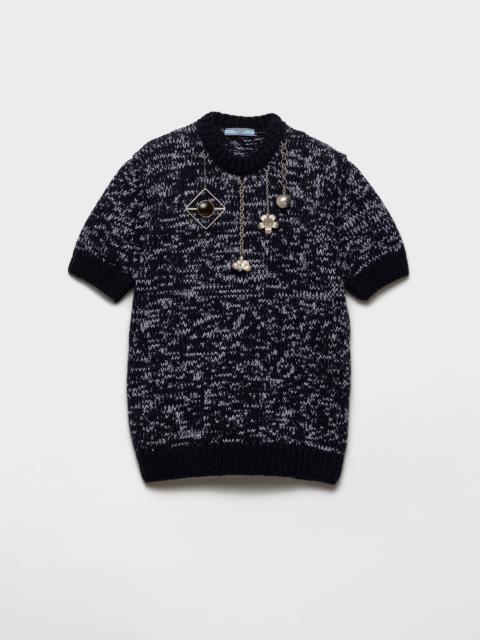 Short-sleeved wool sweater with pendants