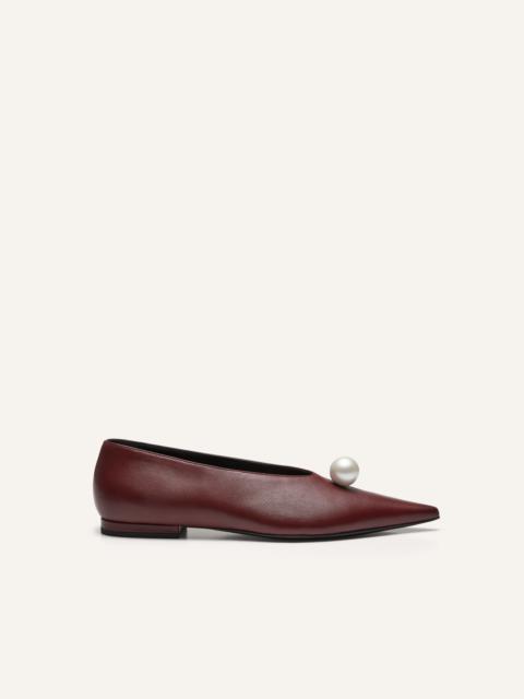 Pointed pearl ballet flats in burgundy leather